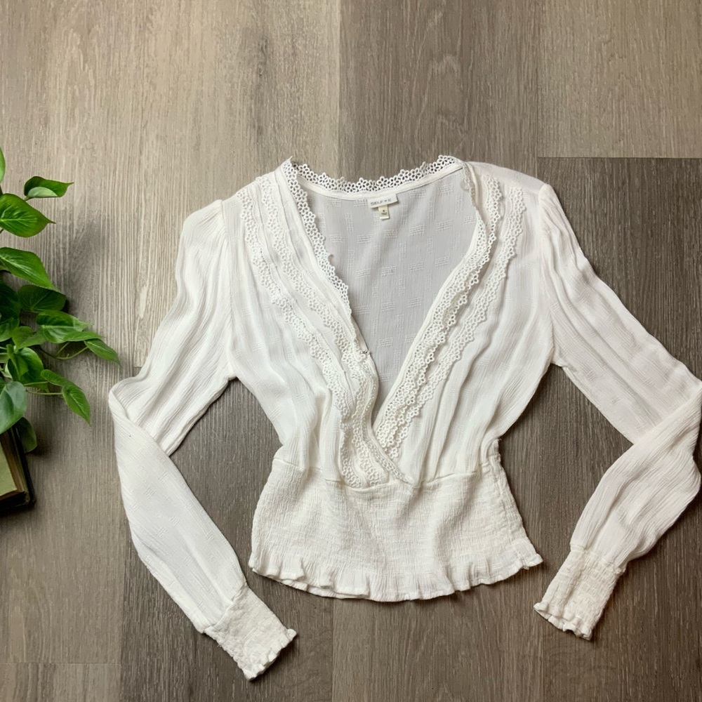 BNWOT Boho Lace long sleeve
